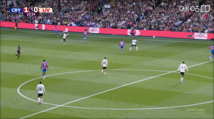 红腾网 被爆烂了！马特塔边路强突，科纳特无奈拉倒对方吃到黄牌