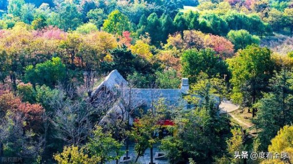 优股平台 青岛新地标！唐岛湾秋披盛装，千年海战遗迹藏诗意